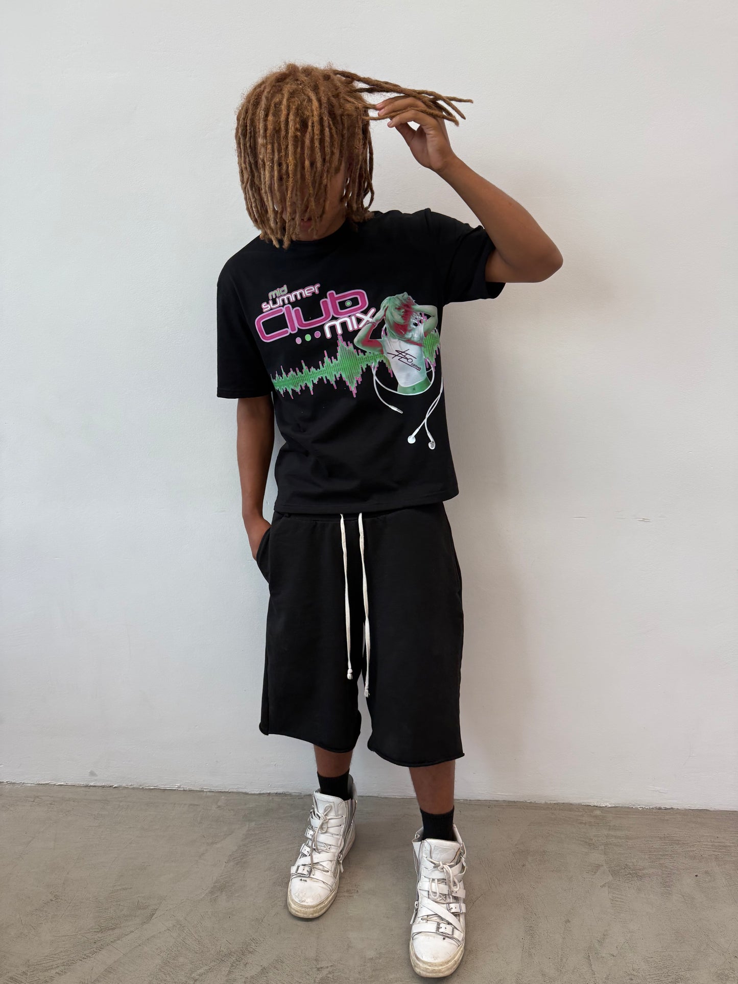 summer club t-shirt black