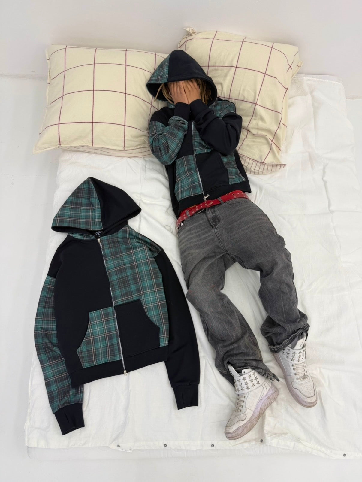 Assymetric zip hoodie green/black